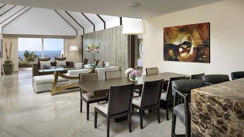 Presidential Ocean View Suite