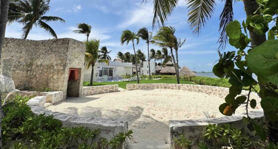 Paraiso de la Bonita, Puerto Morelos exterior of one of the best adults only resorts in Riviera Maya